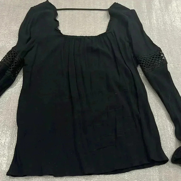 ❤️2/$30❤️[M]Kismet  Black Lace Trimed Square Neck LS Blouse - Picture 6 of 10